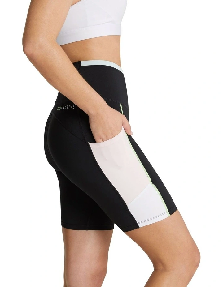 Pocket High Rise Bike Shorts In Black - Image 3