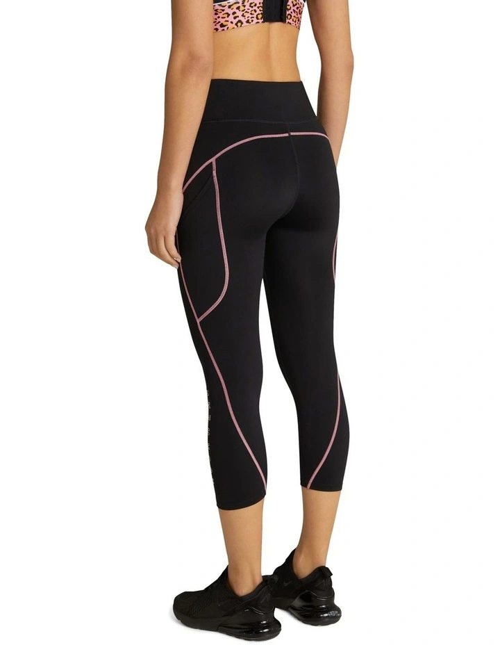 Blaze Pocket 7/8 Tights In Black - Image 3