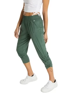 Light 3/4 Pant In Green
