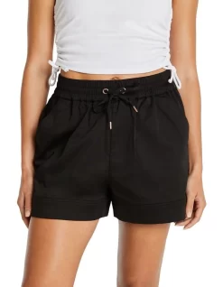 Woven Pocket Shorts In Black