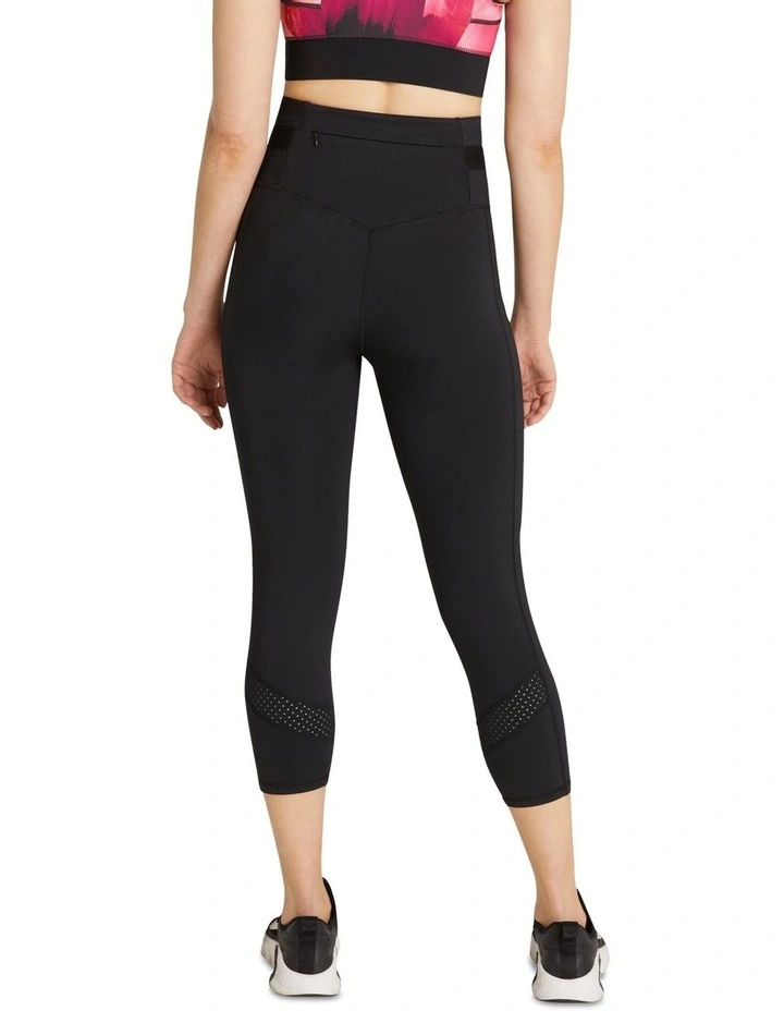 Phantom High Rise Pocket 7/8 Tights In Black - Image 3