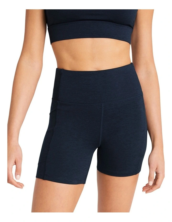 Elevate Pocket Bike Shorts In Navy - Image 5