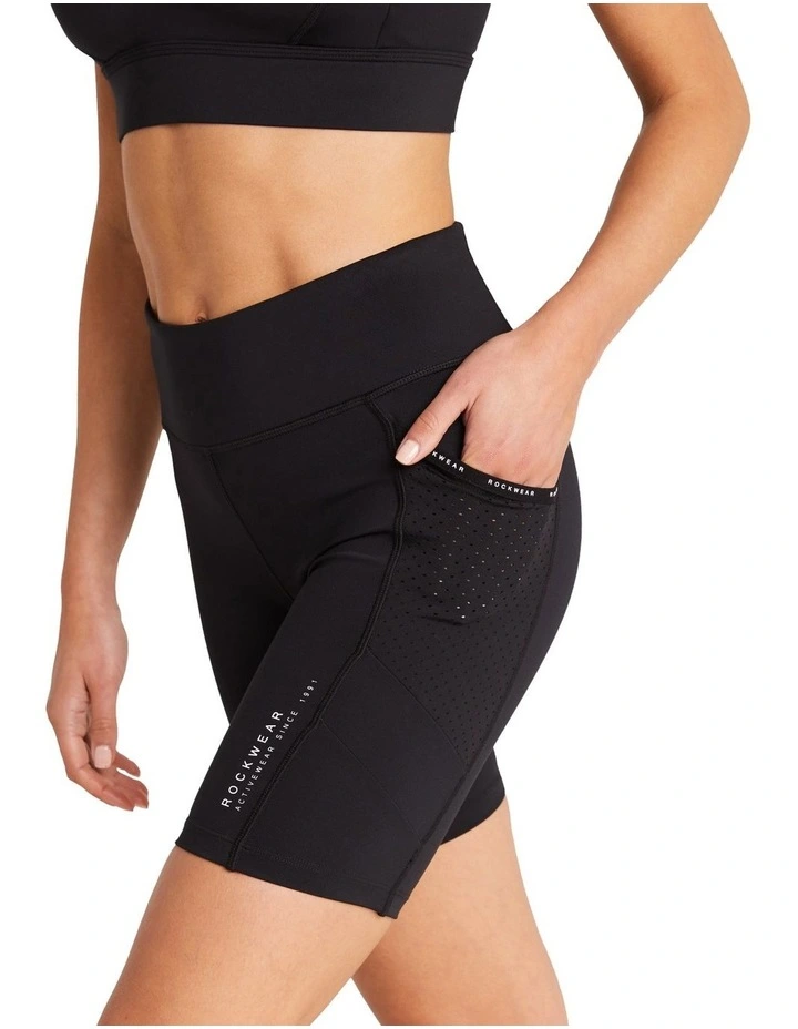 Asana Pocket Bike Shorts In Black - Image 3