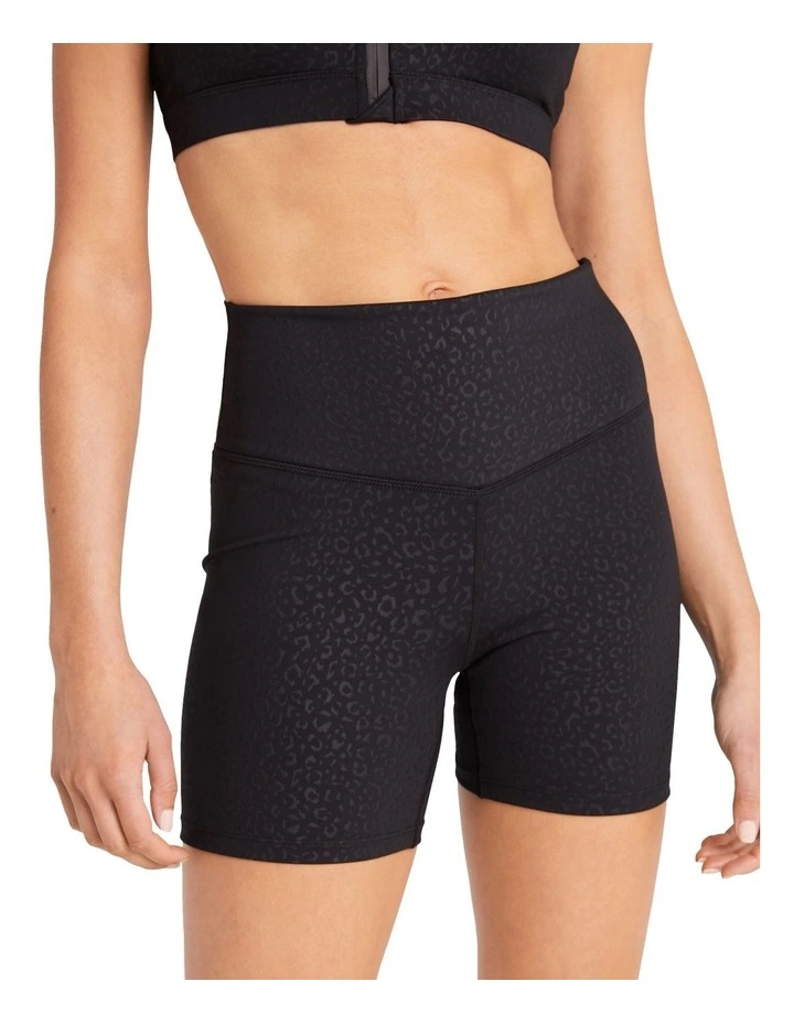 Movement Bike Shorts In Black