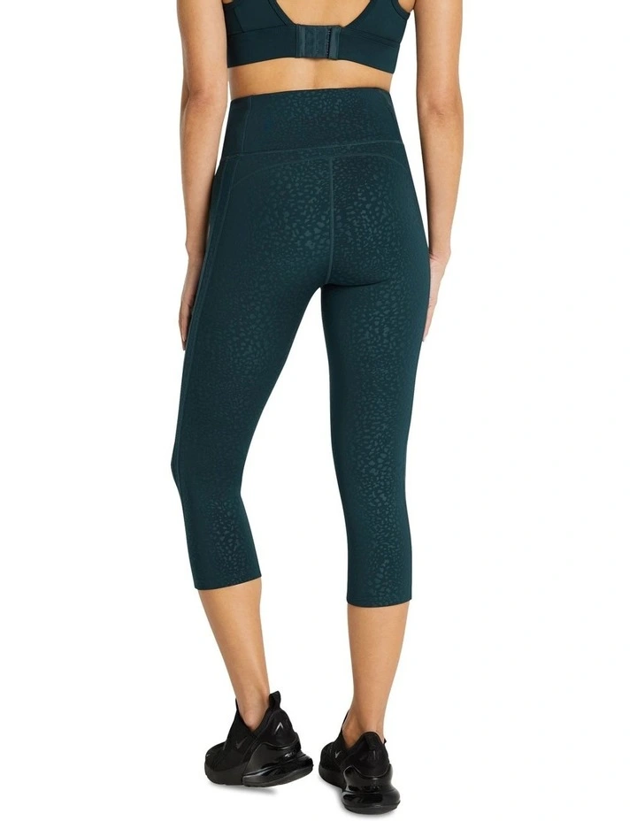 Evolve Pocket 7/8 Tights In Green - Image 5
