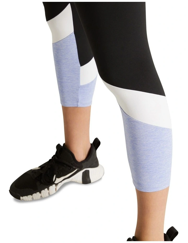 7/8 High Rise Tights In Black - Image 4