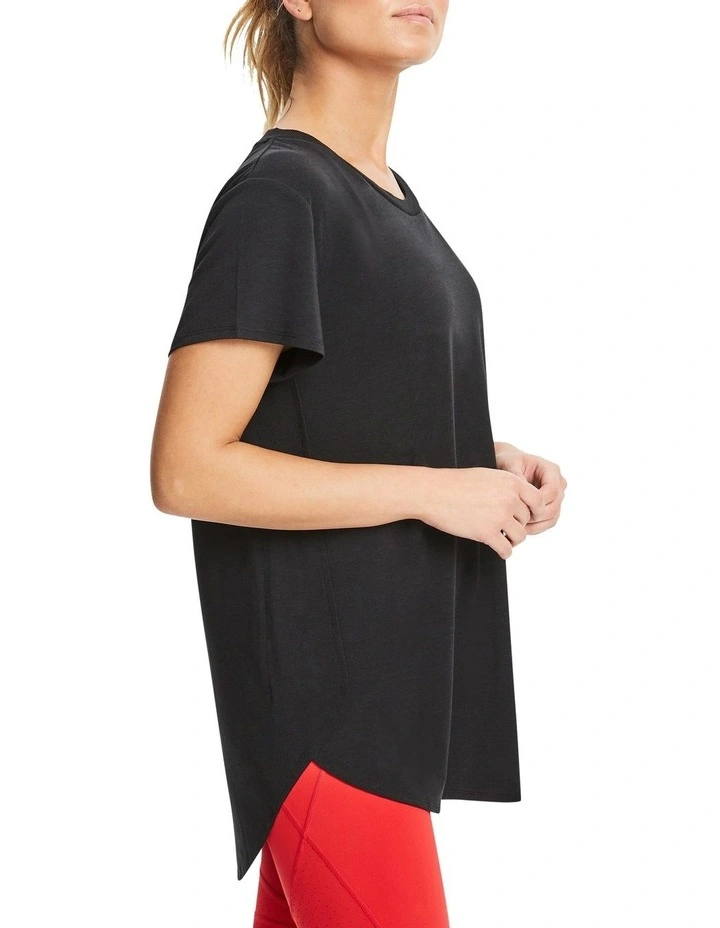 Long Line High Low Tee In Black - Image 2