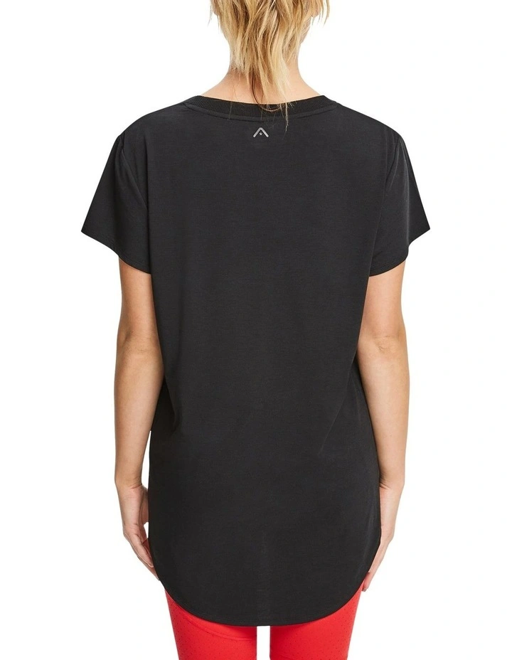 Long Line High Low Tee In Black - Image 3
