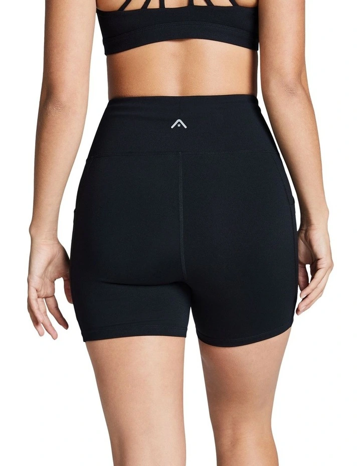 Elevate Mid Thigh Pocket Tight Shorts In Black - Image 2