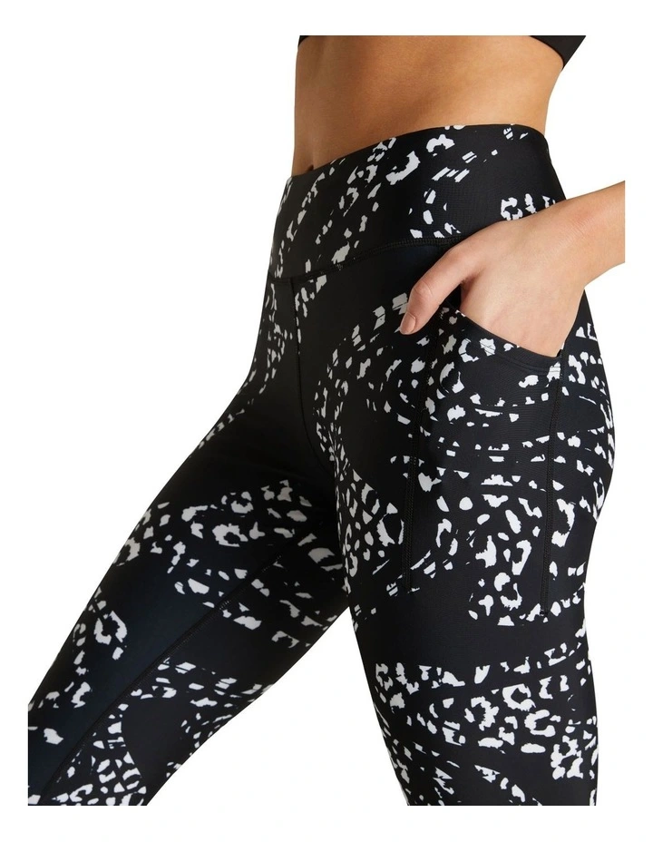 Pocket Full Length Tights In Black - Image 3