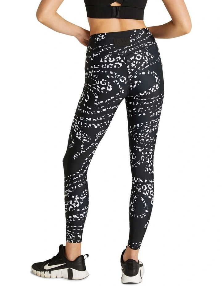 Pocket Full Length Tights In Black - Image 5