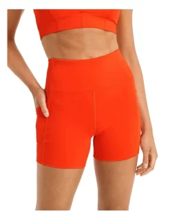 High Rise Pocket Bike Shorts In Red