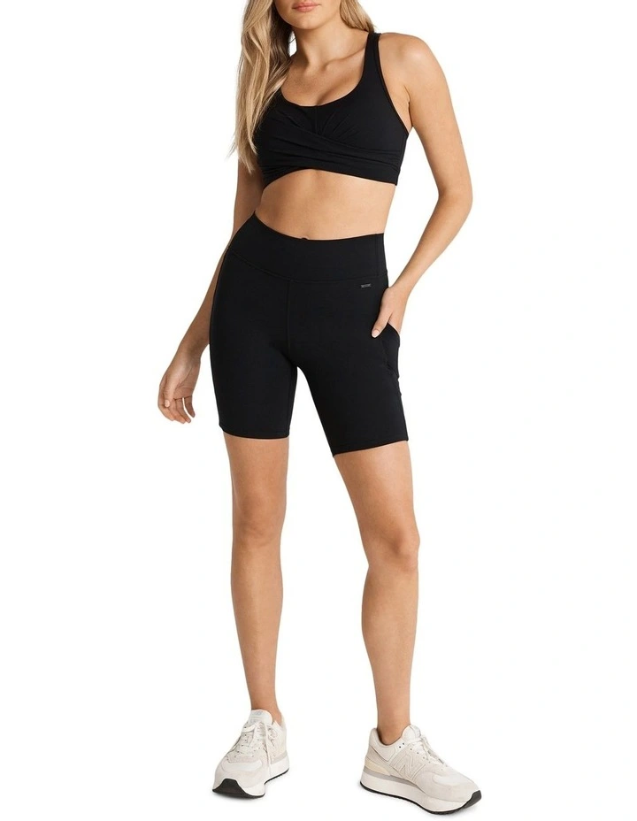 Melrose Pocket Bike Shorts In Black - Image 5