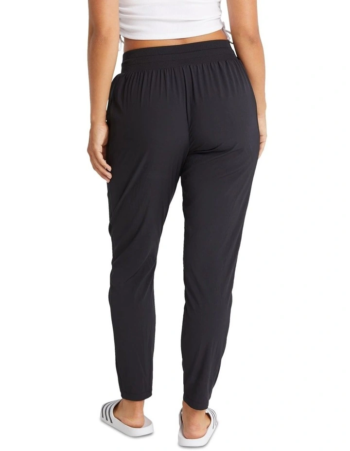 Circuit Logo Light Pants In Black - Image 3