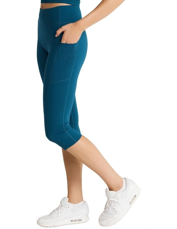 Sprint Pocket 3/4 Tights In Peacock - Image 2