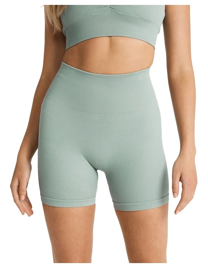 Melrose Seamless Bike Shorts In Green - Image 2