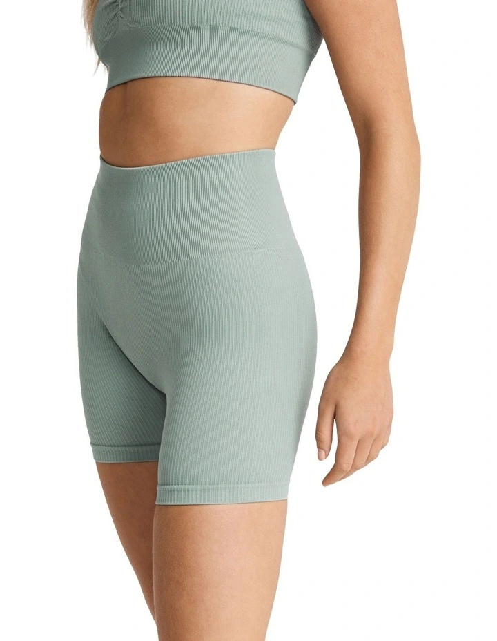 Melrose Seamless Bike Shorts In Green - Image 3