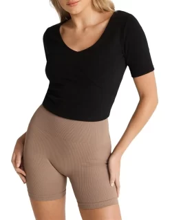 Melrose Panelled Tee In Black