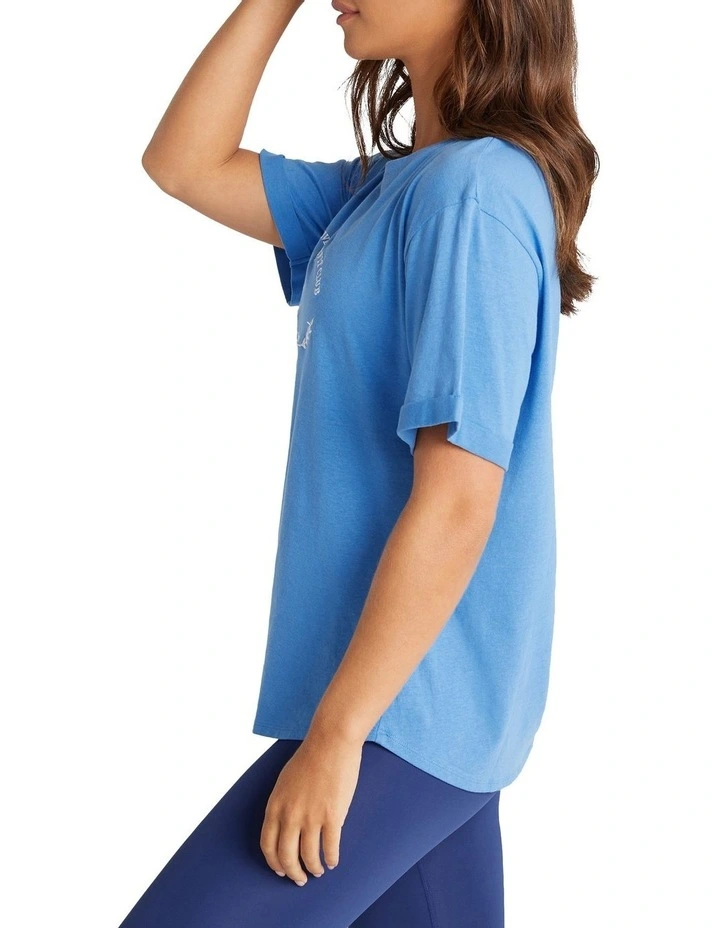 Ivy League Embossed Logo Tee In Columbia Blue - Image 2