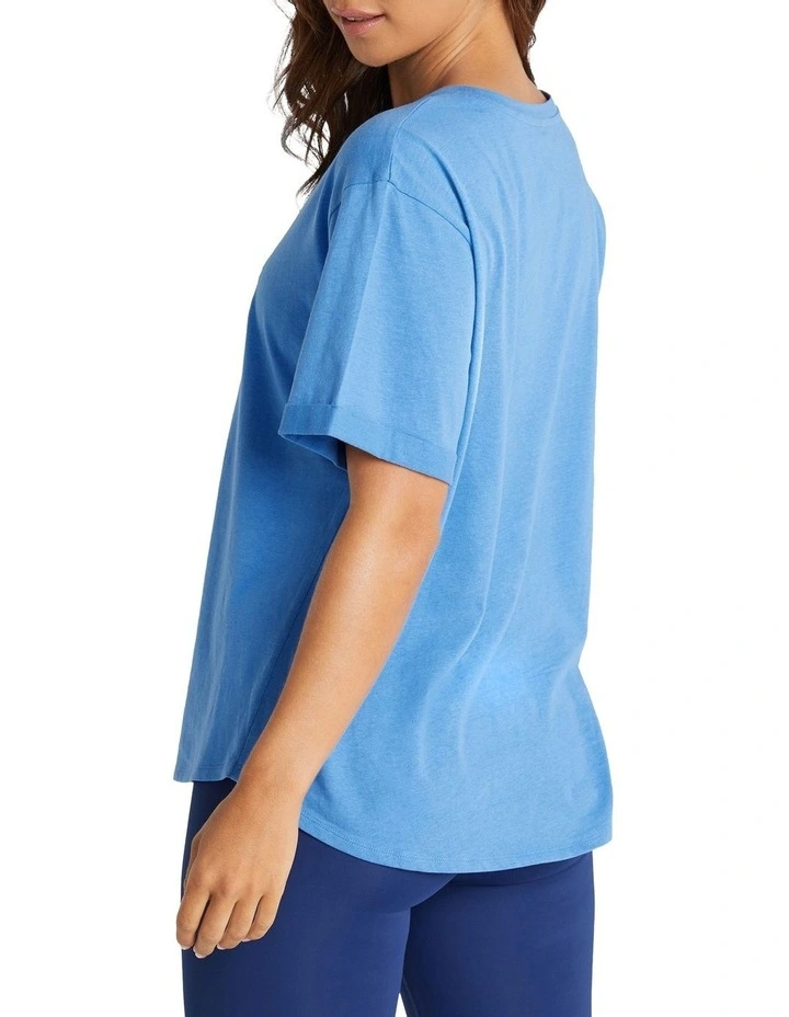 Ivy League Embossed Logo Tee In Columbia Blue - Image 3