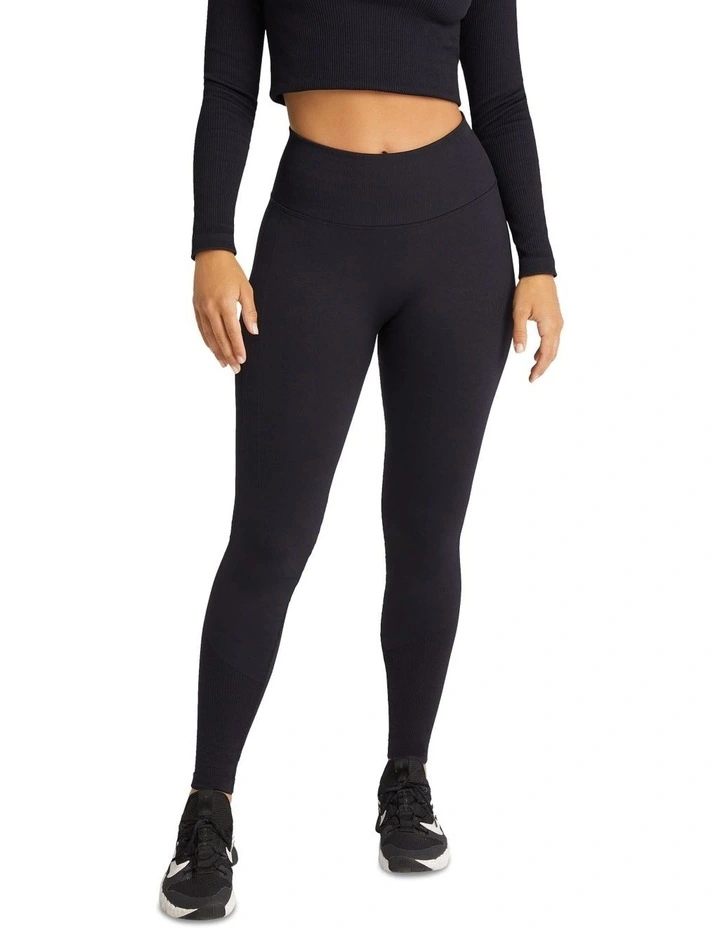 Seamless Scrunch Bum Full Length Tights In Black - Image 2