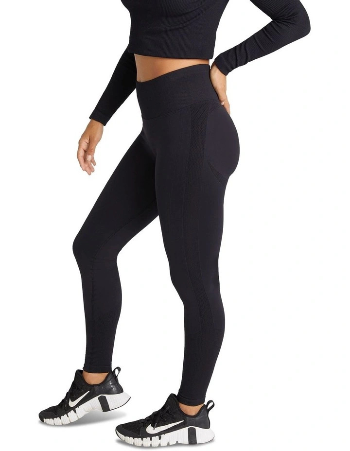 Seamless Scrunch Bum Full Length Tights In Black - Image 3