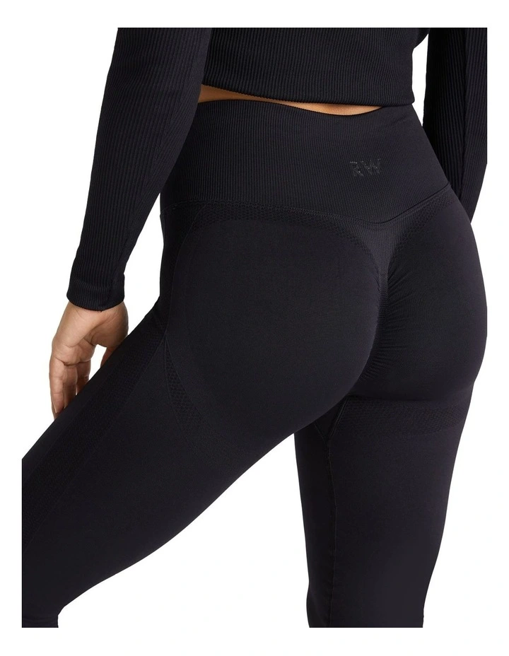 Seamless Scrunch Bum Full Length Tights In Black - Image 4