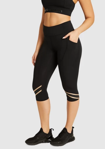 Motion 3/4 Tights - Image 2