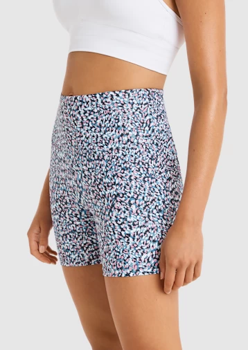 High Rise Scrunch Bum Bike Shorts - Image 3