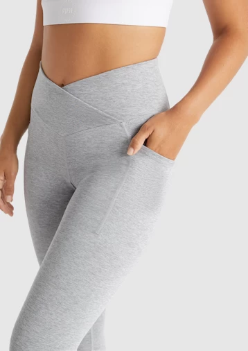 Circuit Pocket Ankle Grazer Tights - Image 4