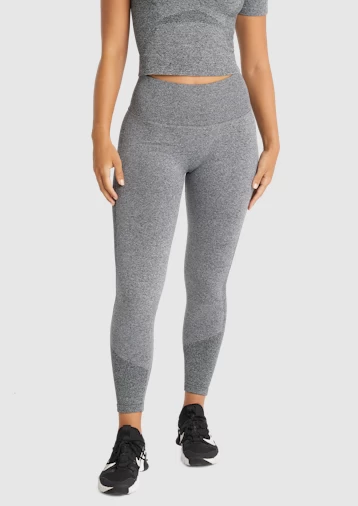 Seamless Scrunch Bum Ankle Grazer Tights - Image 2